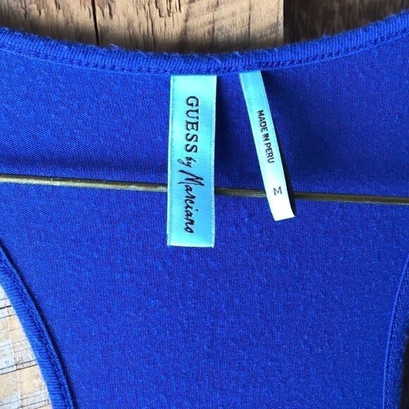 3/30 $ ✨Host pick !✨Guess by Marciano camisole - Picture 3 of 4